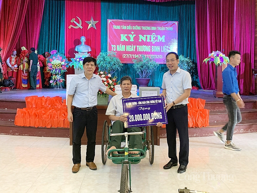 cong doan nganh cong thuong tri an cac benh binh nhan ky niem 73 nam ngay liet sy 1